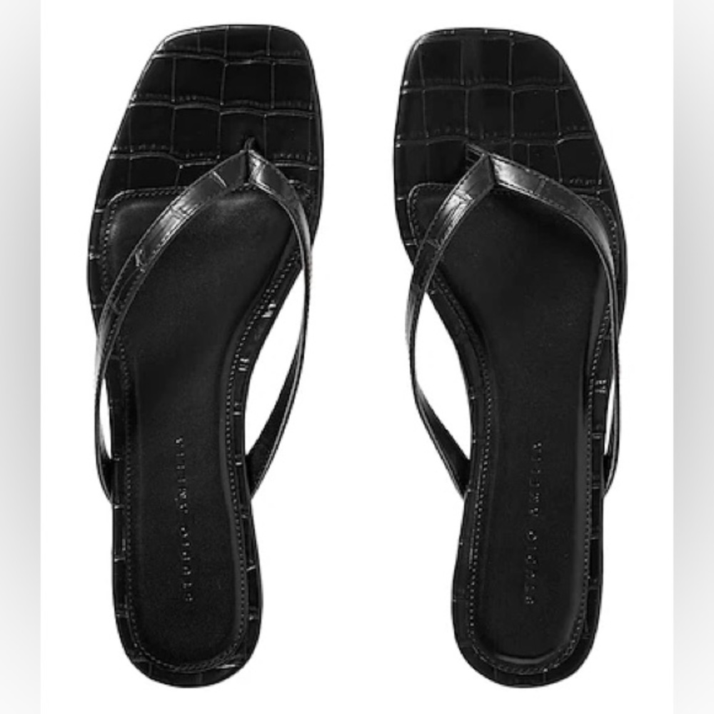 STUDIO AMELIA Black Croc-Embossed Sandals